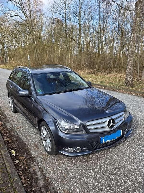 Gebraucht Mercedes C220 Avantgarde Edition 170 PS (125 kW) 2014 Grau Kombi