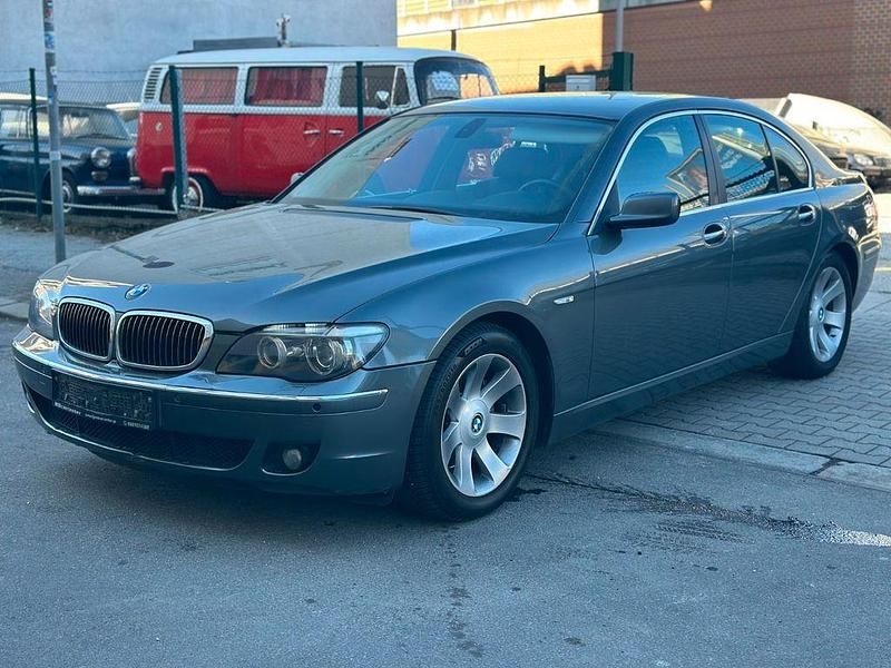 Gebraucht BMW 730 Sport Line 231 PS (169 kW) 2007 Grau Limousine