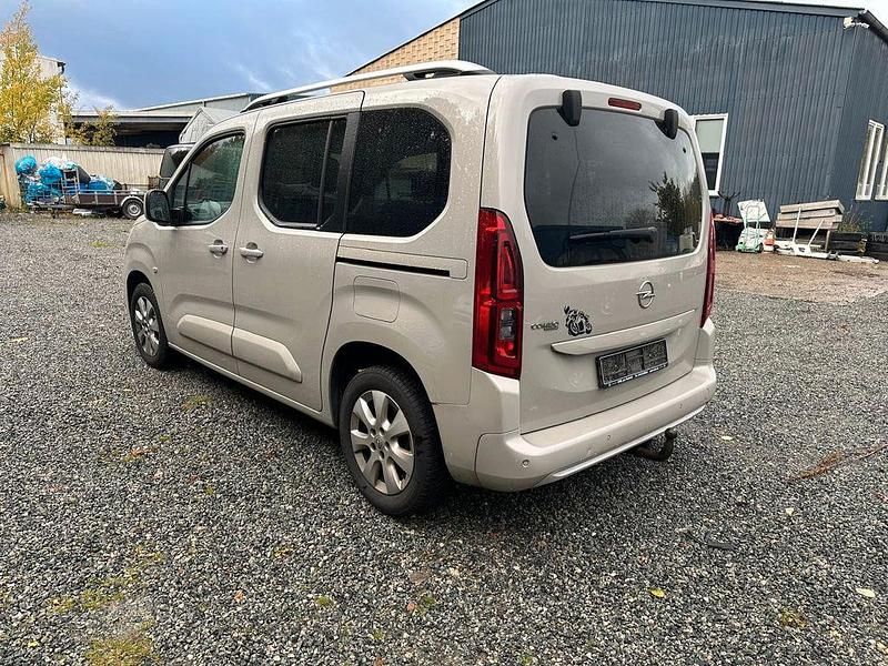 Gebraucht Opel Combo Life 131 PS (96 kW) 2020 Grau Van / Kleinbus