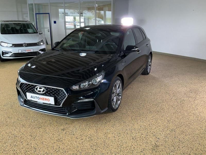 Schwarz Gebraucht 2019 Hyundai i30 N Line Limousine | 18.430 € (Fairer Preis) - Bild 1/3