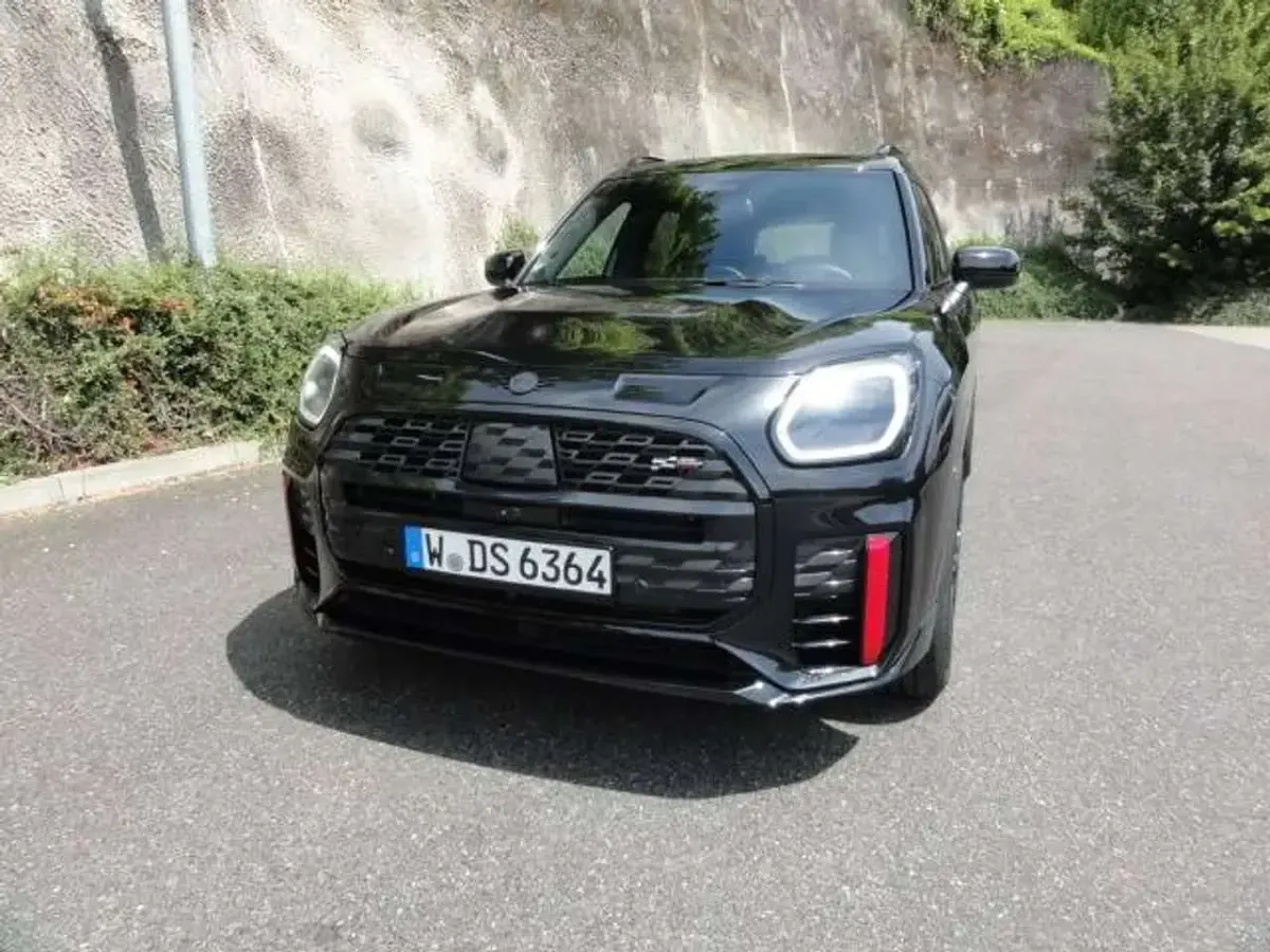 Gebraucht Mini John Cooper Works Countryman 300 PS (220 kW) 2025 Schwarz SUV