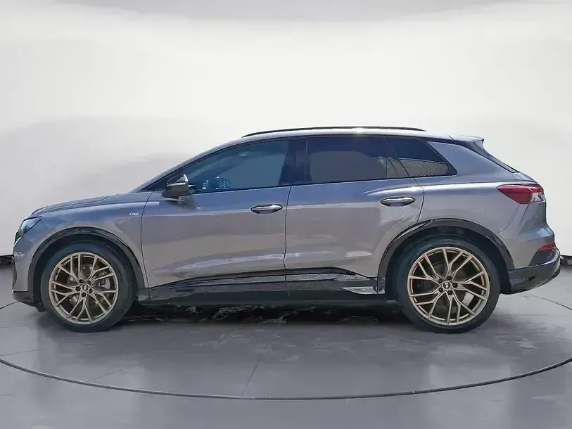 Gebraucht Audi Q4 e-tron Edition .1 150 kW (204 PS) 2022 Grau SUV