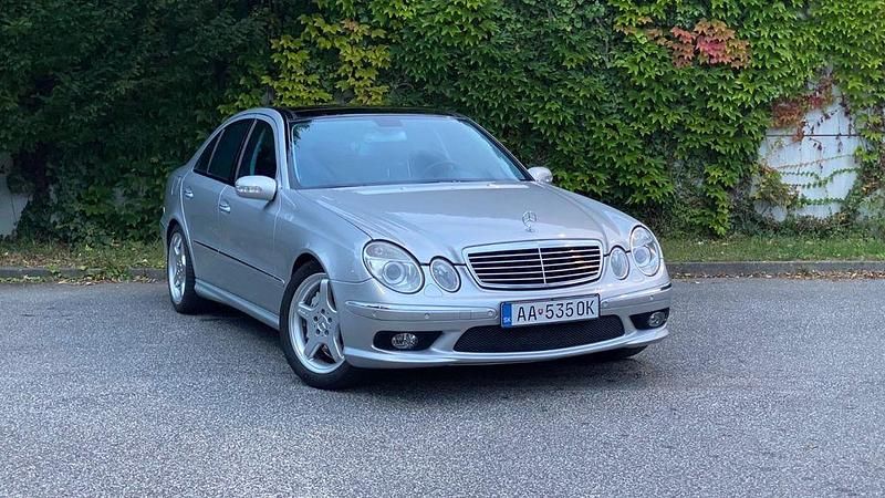 Silber Gebraucht 2003 Mercedes E55 AMG AMG Limousine | 16.000 € (Superpreis) - Bild 1/4