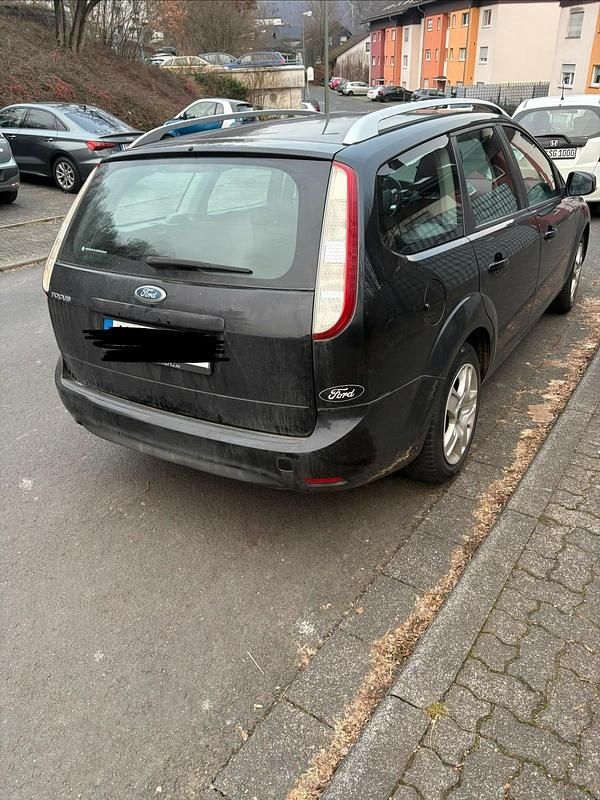 Gebraucht Ford Focus 101 PS (74 kW) 2009 Schwarz Kombi