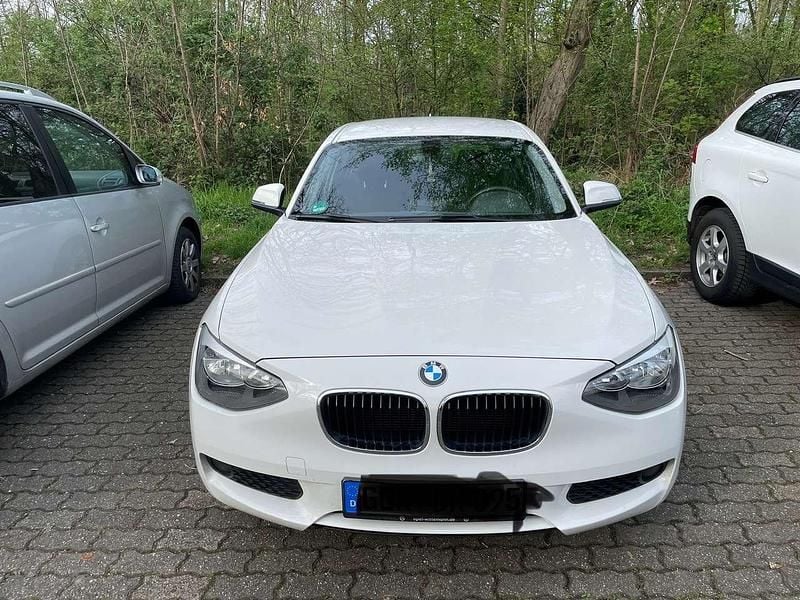 Gebraucht 2015 BMW 116 Urban Line Kleinwagen | 8.499 € (Fairer Preis) - Bild 1/4