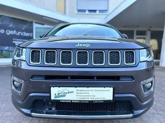 Occasion Jeep Compass Limited 170 ch (125 kW) 2018 Gris SUV