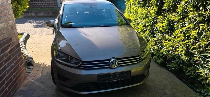Braun Gebraucht 2015 VW Golf VII Limousine | 9.200 € (Superpreis) - Bild 1/4