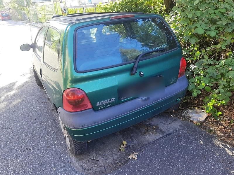 Grün Gebraucht 2002 Renault Twingo Kleinwagen | 499 € (Superpreis) - Bild 1/4