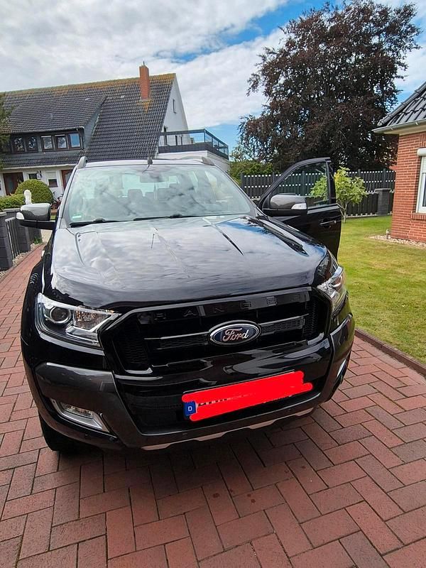 Schwarz Gebraucht 2016 Ford Ranger Wildtrack Abholung | 23.900 € (Fairer Preis) - Bild 1/4