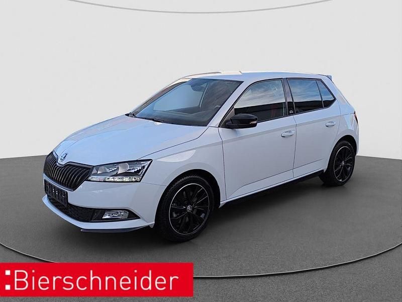 Weiss Gebraucht 2021 Skoda Fabia Monte Carlo Limousine | 16.990 € (Guter Preis) - Bild 1/4