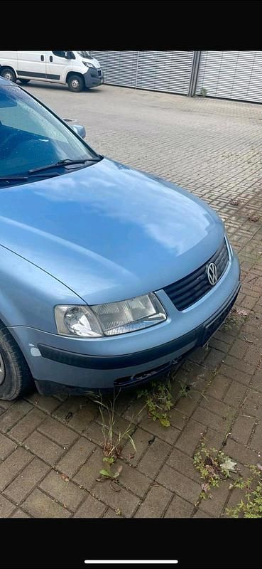 Gebraucht 2000 VW Passat Kombi | 499 € (Superpreis) - Bild 1/4