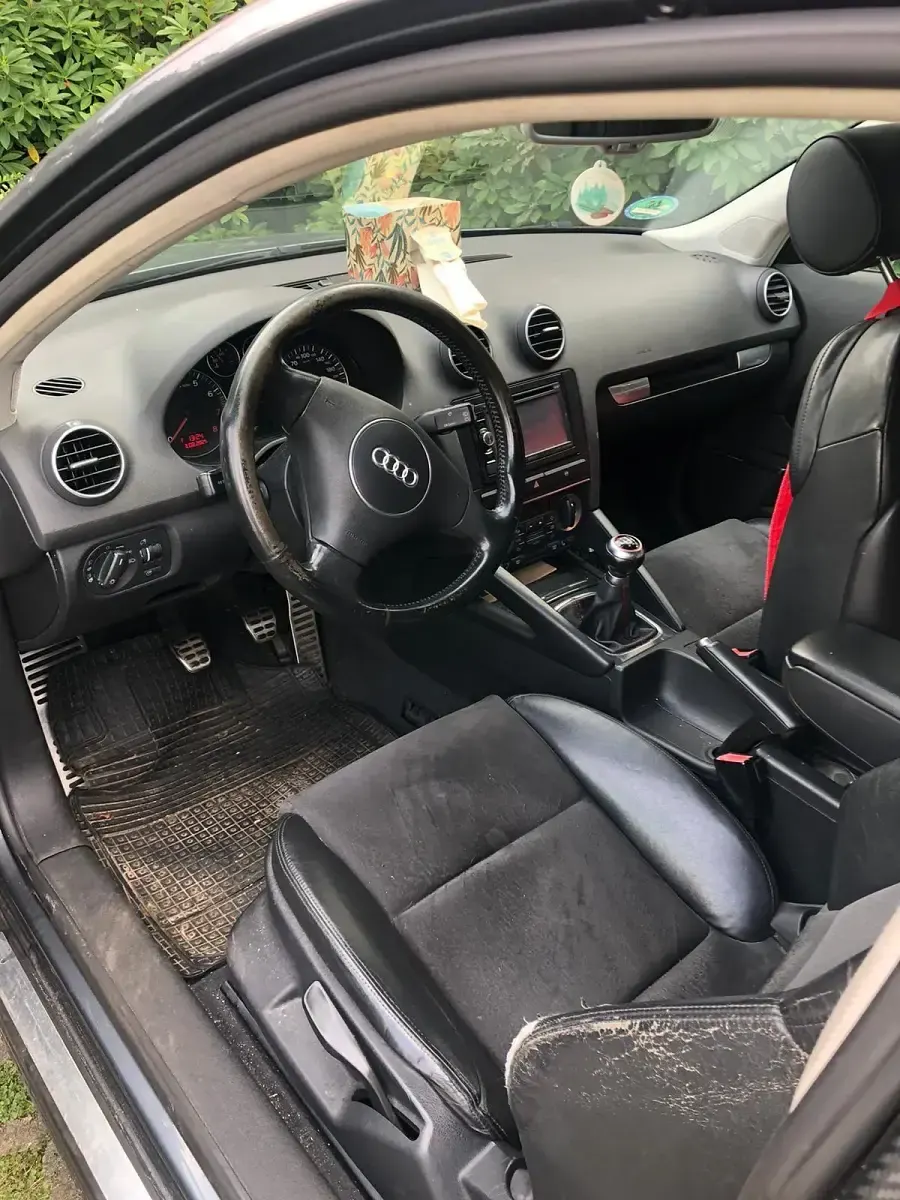 Gebraucht Audi Coupé 150 PS (110 kW) 2003 Grau Coupé