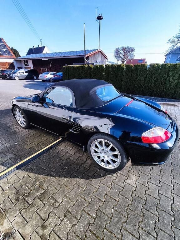 Second-hand Porsche Boxster 228 CP (167 kW) 2002 Negru Cabrio