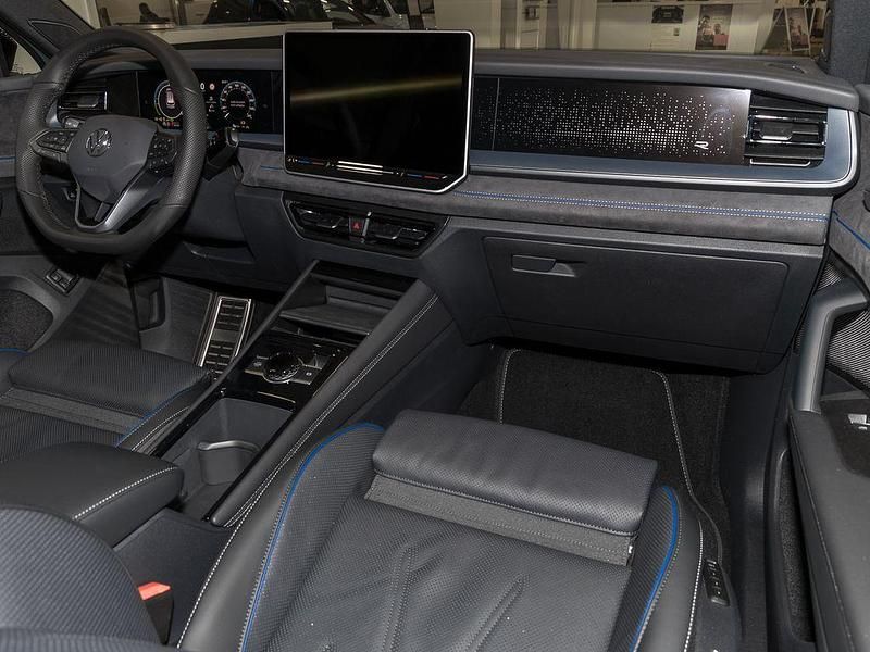 Neu VW Tayron Style 272 PS (200 kW) 2025 Cipressinogrün metallic SUV