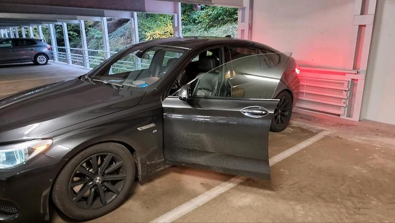 Gebraucht BMW 550 2013 Grau Limousine