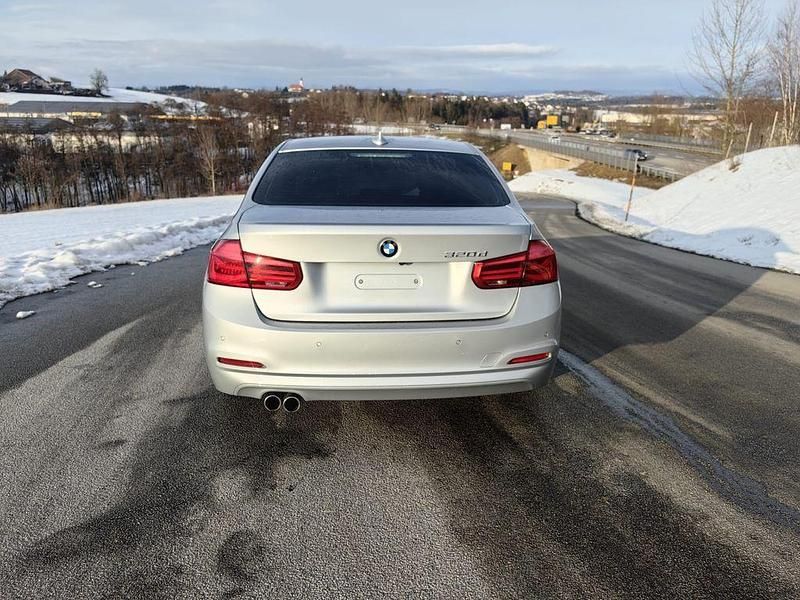 Gebraucht BMW 320 Efficient Dynamics 163 PS (119 kW) 2017 Silber Limousine