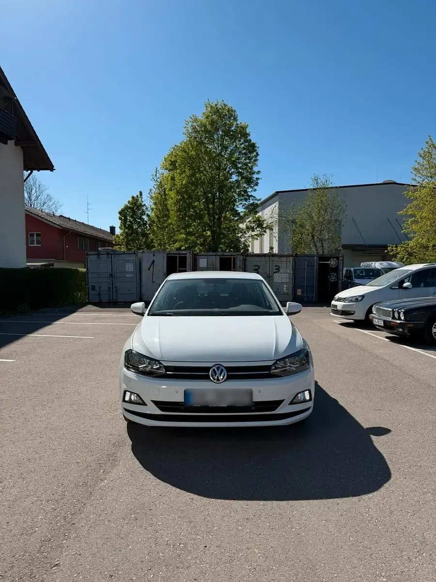 Gebraucht VW Polo Comfortline 95 PS (69 kW) 2020 Weiß Kleinwagen