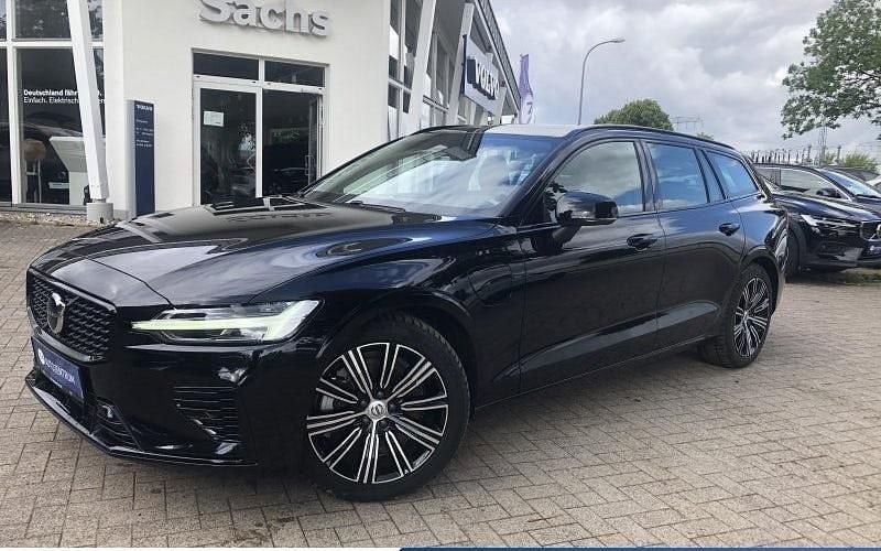 Schwarz Gebraucht 2024 Volvo V60 Plus Kombi | 46.990 € (Fairer Preis) - Bild 1/4