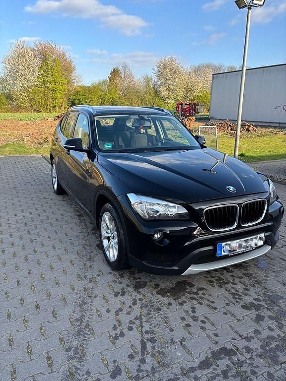 Schwarz Gebraucht 2012 BMW X1 SUV | 5.500 € (Superpreis) - Bild 1/4
