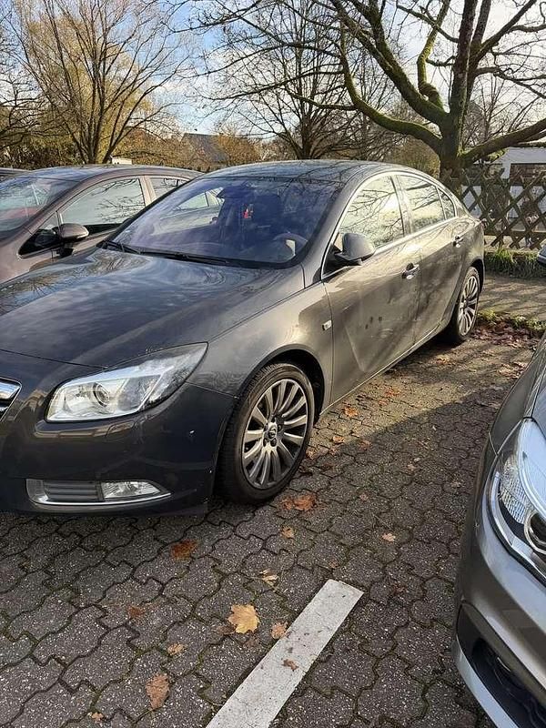 Gebraucht Opel Insignia Edition 160 PS (117 kW) 2013 Limousine