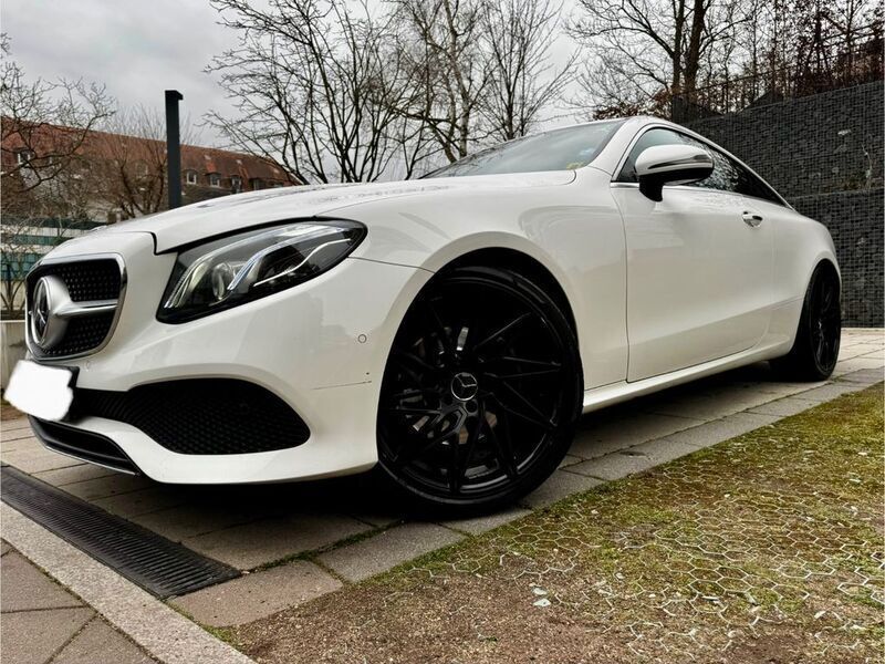 Weiß Gebraucht 2017 Mercedes E200 AMG Coupé | 25.000 € (Fairer Preis) - Bild 1/4