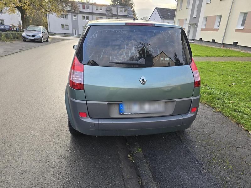 Gebraucht Renault Mégane II 105 PS (77 kW) 2004 Andere farben Limousine