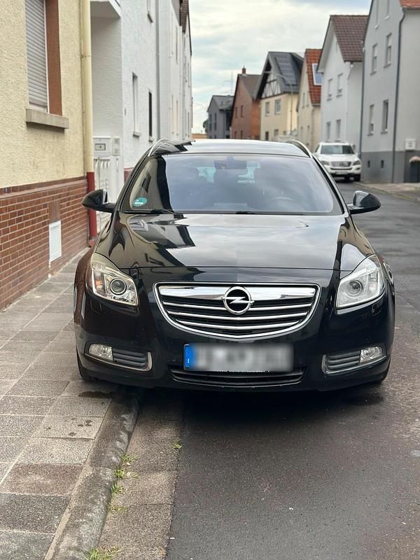 Schwarz Gebraucht 2011 Opel Insignia Sport Kombi | 4.100 € (Fairer Preis) - Bild 1/3