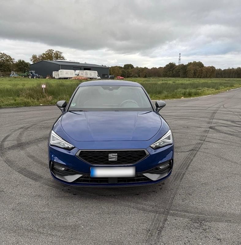 Second-hand Seat Leon FR 150 CP (110 kW) 2021 Albastru Berlinǎ
