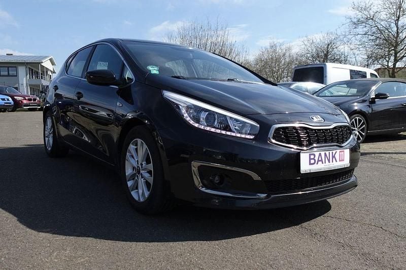 Gebraucht Kia Ceed 136 PS (100 kW) 2016 Schwarz Kleinwagen