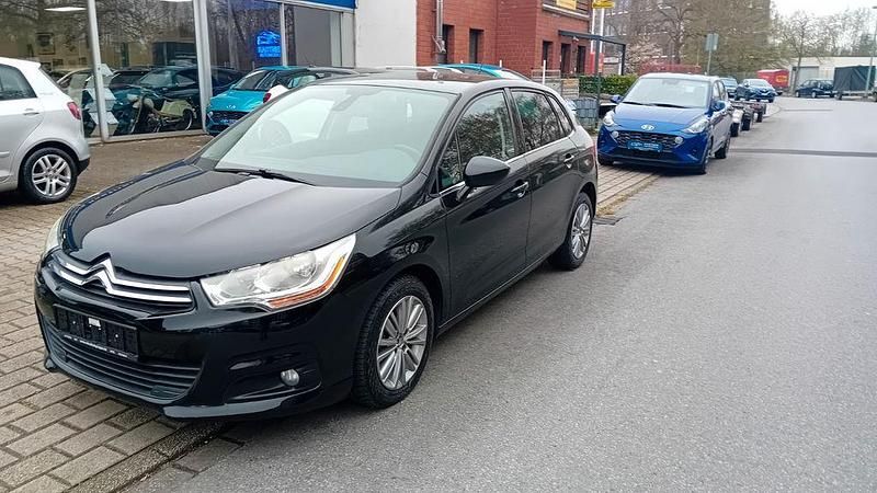 Gebraucht Citroën C4 Tendance 120 PS (88 kW) 2011 Schwarz Limousine