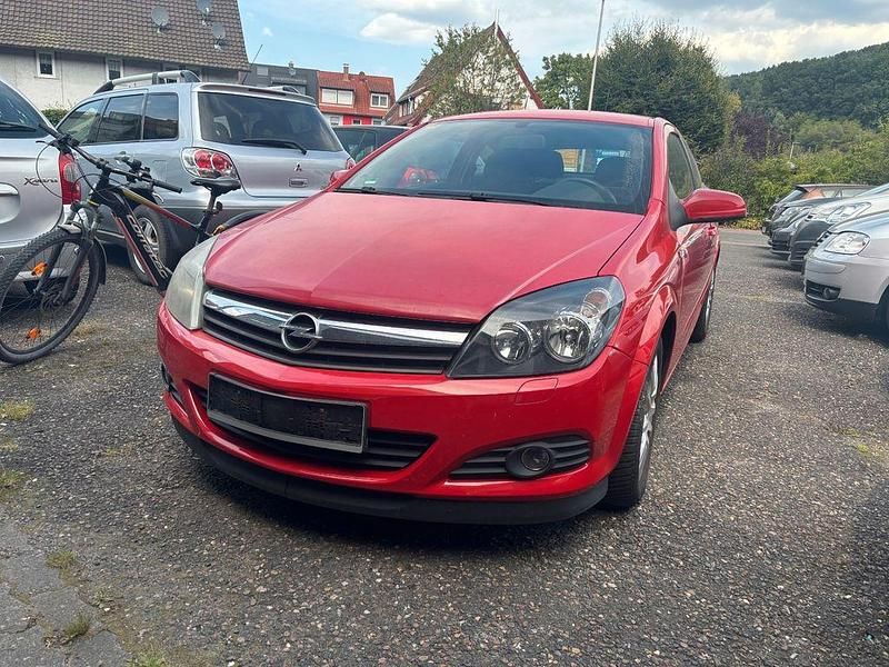 Rot Gebraucht 2005 Opel Astra GTC Edition+ Coupé | 3.000 € (Guter Preis) - Bild 1/4