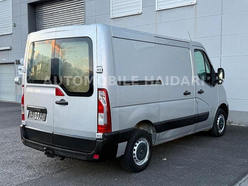 Gebraucht Renault Master 125 PS (91 kW) 2012 Silber Limousine