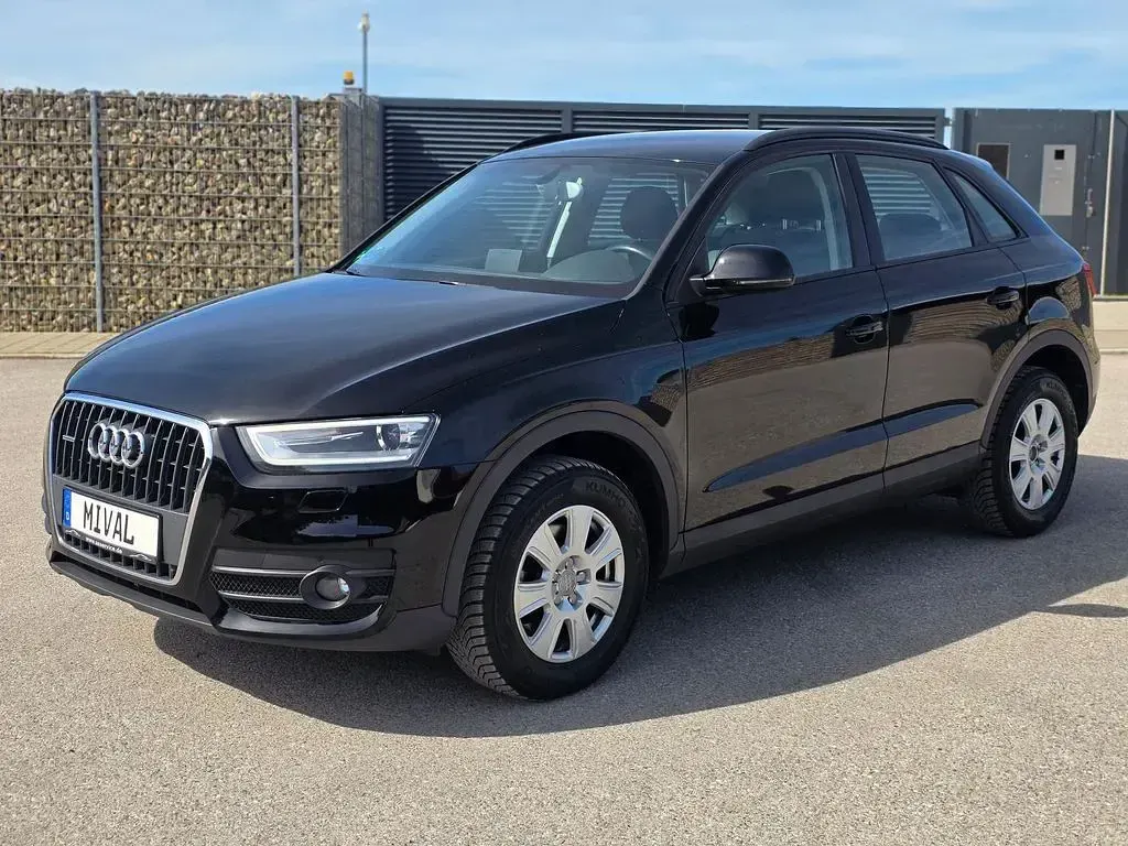 Gebraucht Audi Q3 Advanced 170 PS (125 kW) 2015 Brillantschwarz SUV