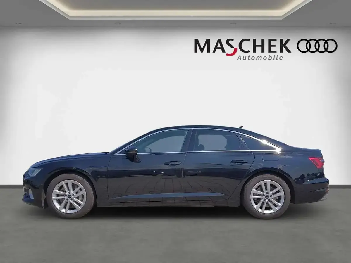 Gebraucht Audi A6 Advanced Plus 299 PS (219 kW) 2024 Mythosschwarz metallic Limousine
