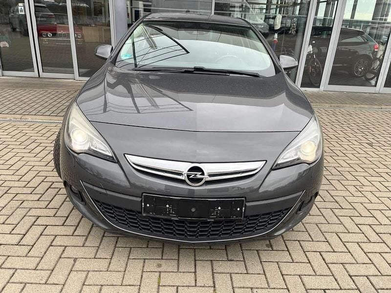 Gebraucht Opel Astra 165 PS (121 kW) 2012 Karbongrau Coupé