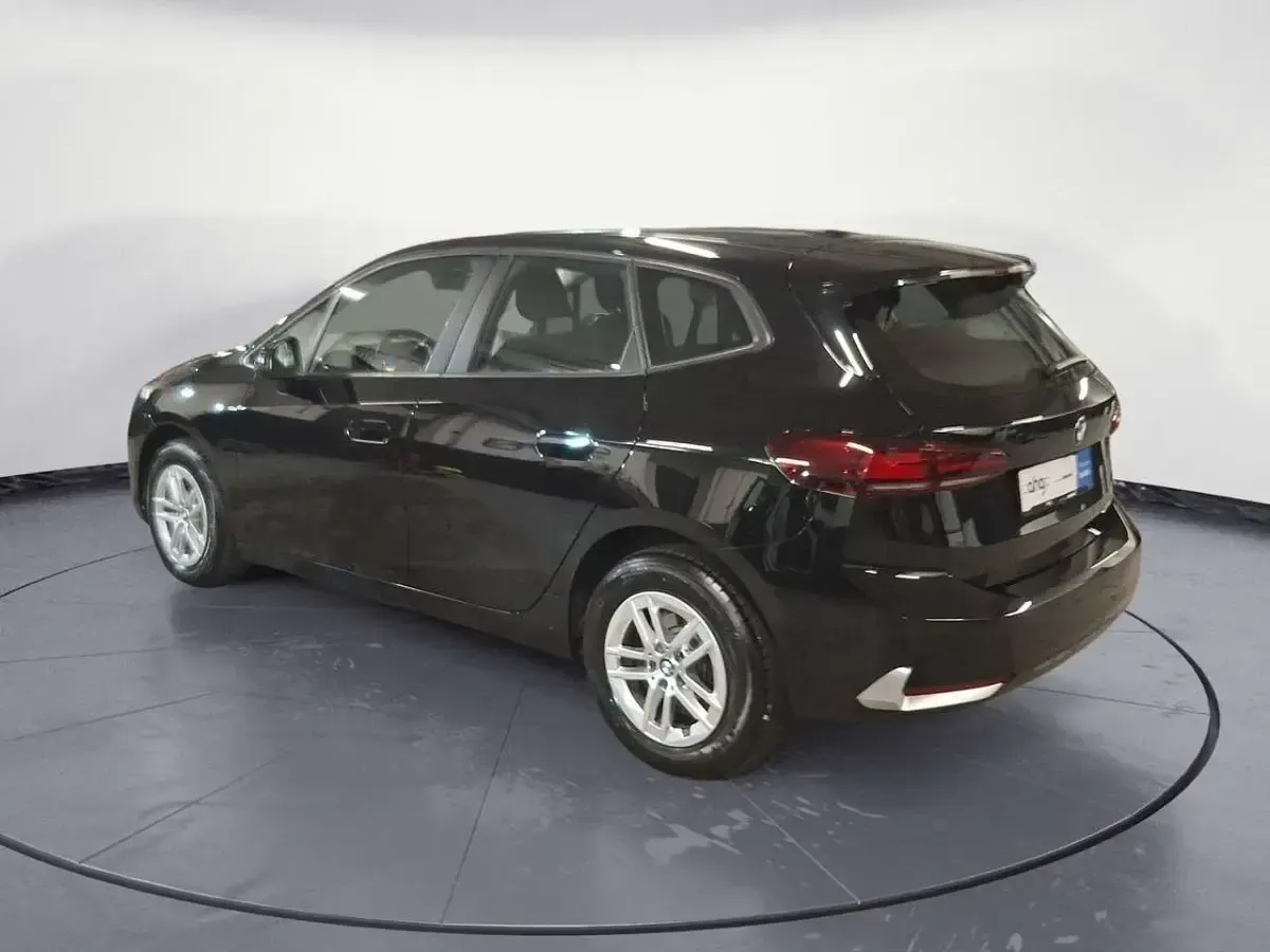 Gebraucht BMW 218 136 PS (100 kW) 2023 Schwarz uni Van / Kleinbus