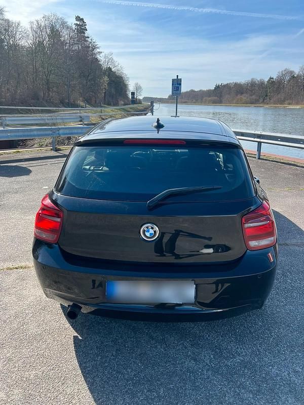 Gebraucht BMW 116 136 PS (100 kW) 2013 Schwarz Kleinwagen