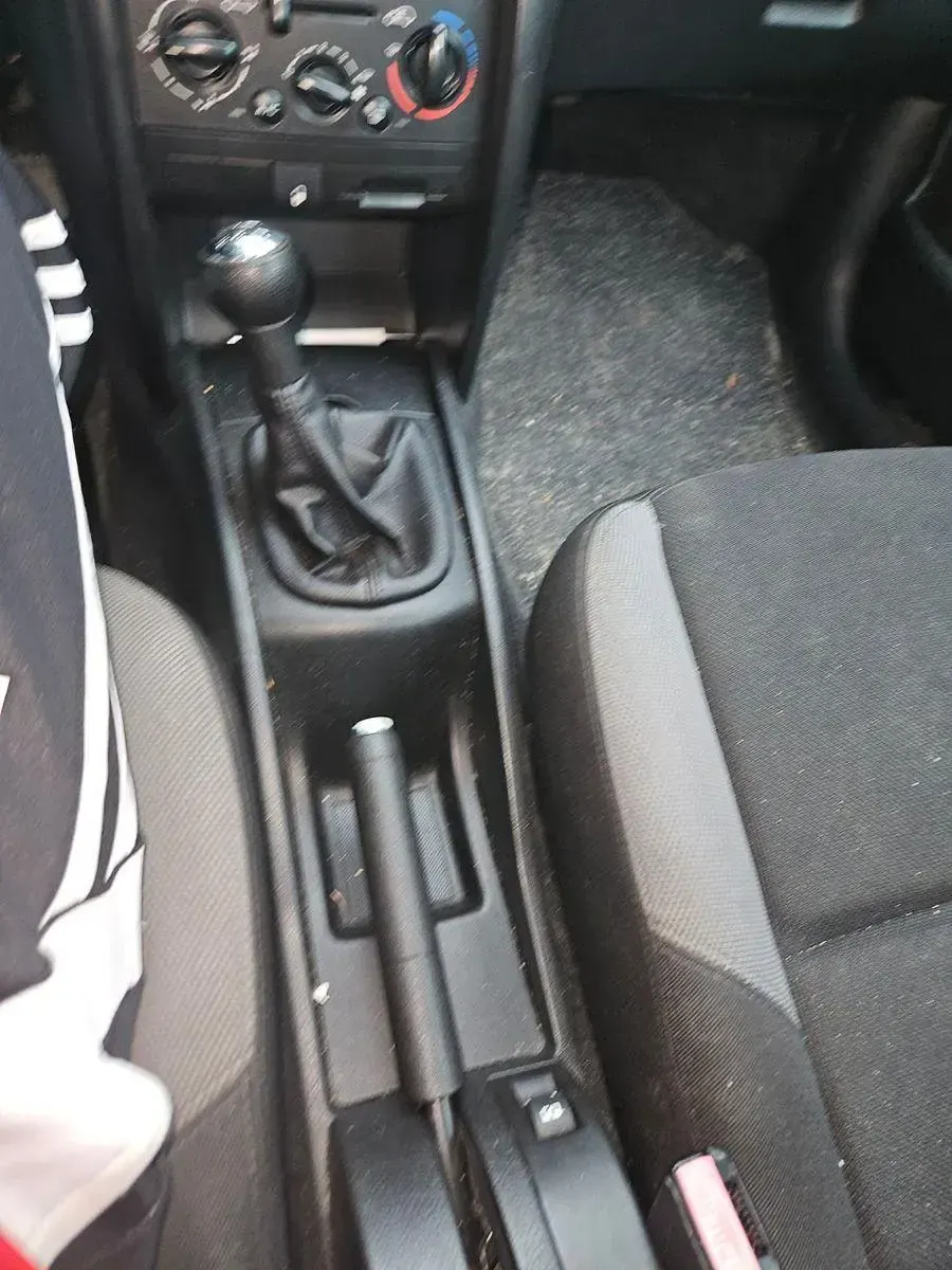 Gebraucht Peugeot 207 Tendance 95 PS (69 kW) 2008 Silber Kombi