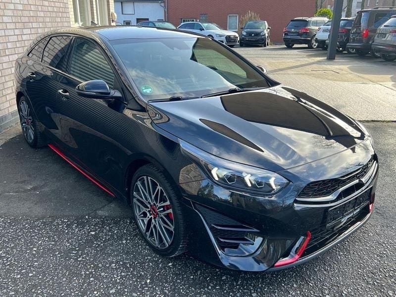 Gebraucht Kia ProCeed 204 PS (150 kW) 2023 Schwarz Kombi