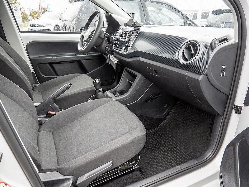 Gebraucht VW up! 65 PS (47 kW) 2021 Weiß Kleinwagen
