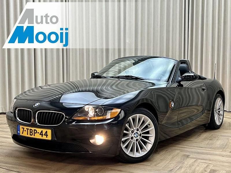 Schwarz Gebraucht 2005 BMW Z4 Sport Line Cabrio | 8.950 € (Fairer Preis) - Bild 1/4