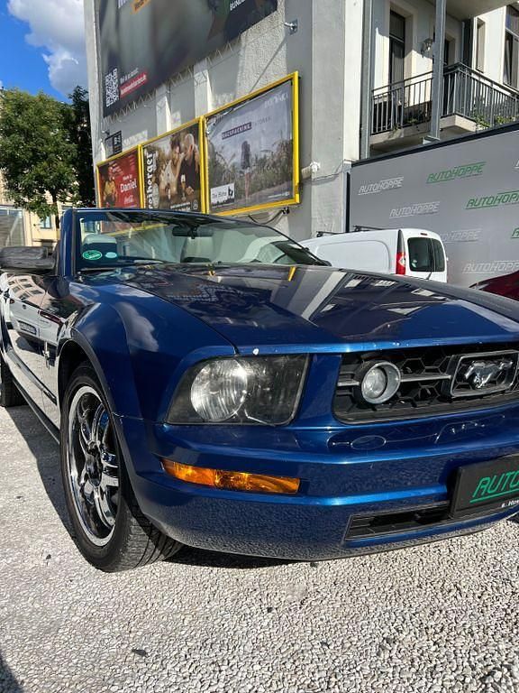 Second-hand Ford Mustang 213 CP (156 kW) 2008 Albastru Cabrio
