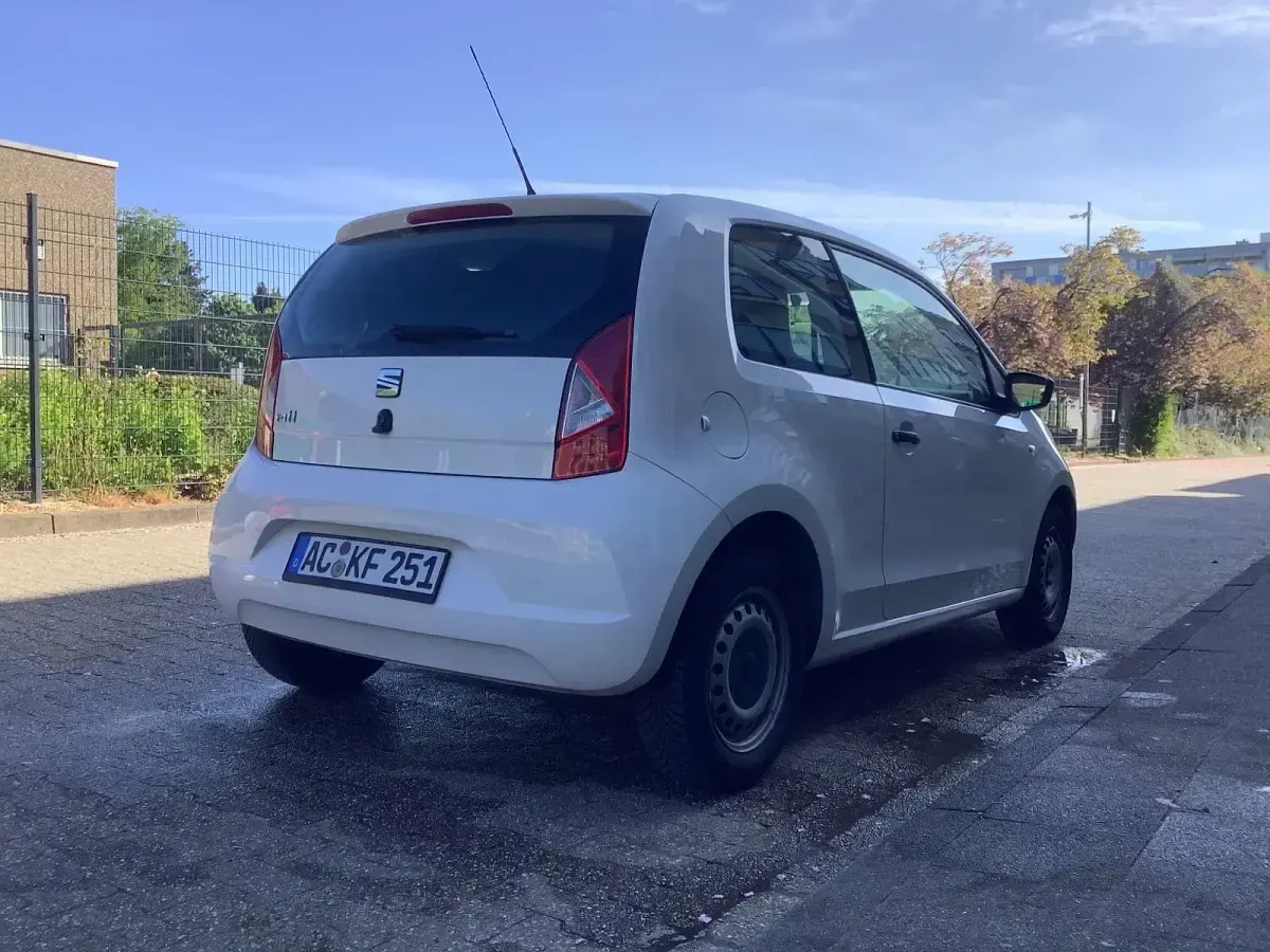 Gebraucht Seat Mii 60 PS (44 kW) 2015 Weiß Kleinwagen