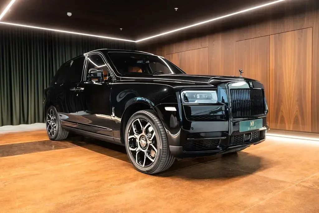 Gebraucht Rolls Royce Cullinan 600 PS (441 kW) 2023 Schwarz SUV