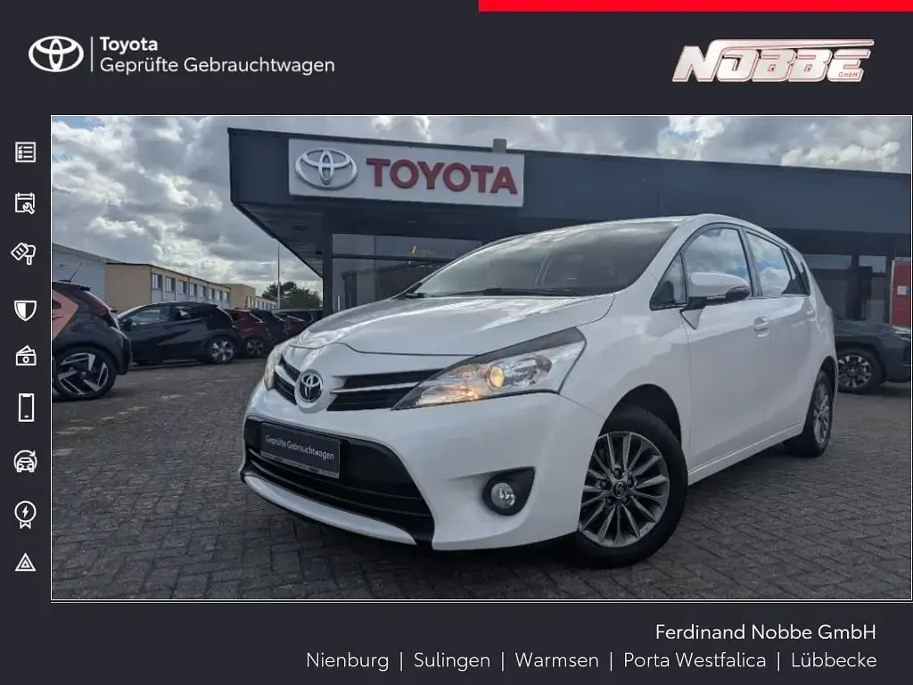 Gebraucht Toyota Verso 132 PS (97 kW) 2017 Van / Kleinbus