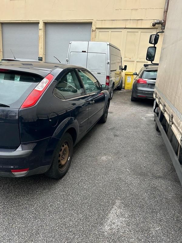 Gebraucht Ford Focus 75 PS (55 kW) 2006 Blau Kleinwagen