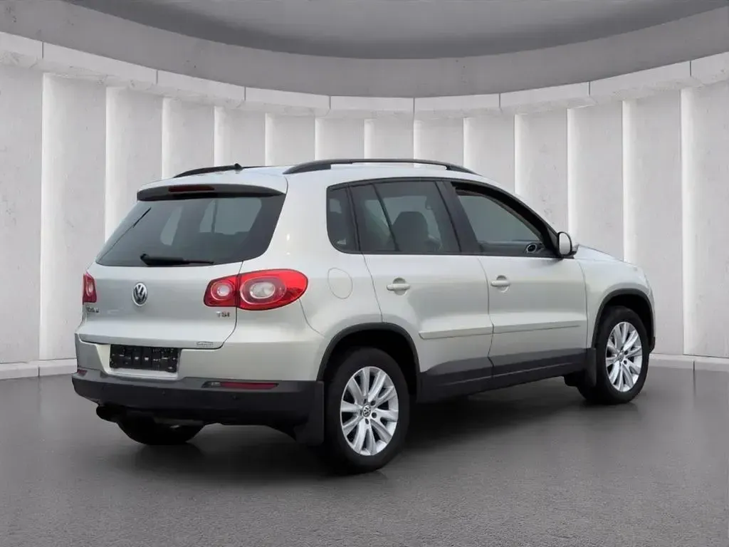 Gebraucht VW Tiguan Track & Field 150 PS (110 kW) 2009 Silber SUV