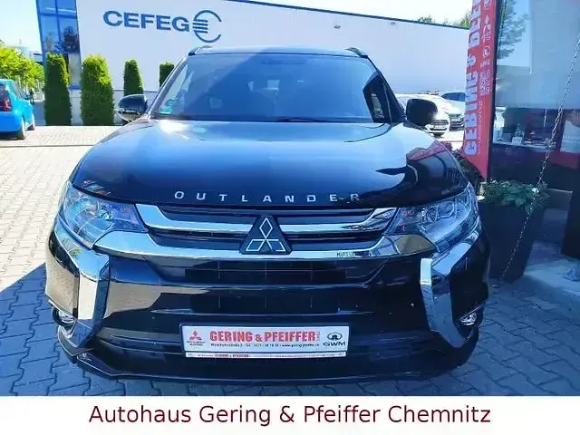 Gebraucht Mitsubishi Outlander Edition 150 PS (110 kW) 2018 Schwarz SUV