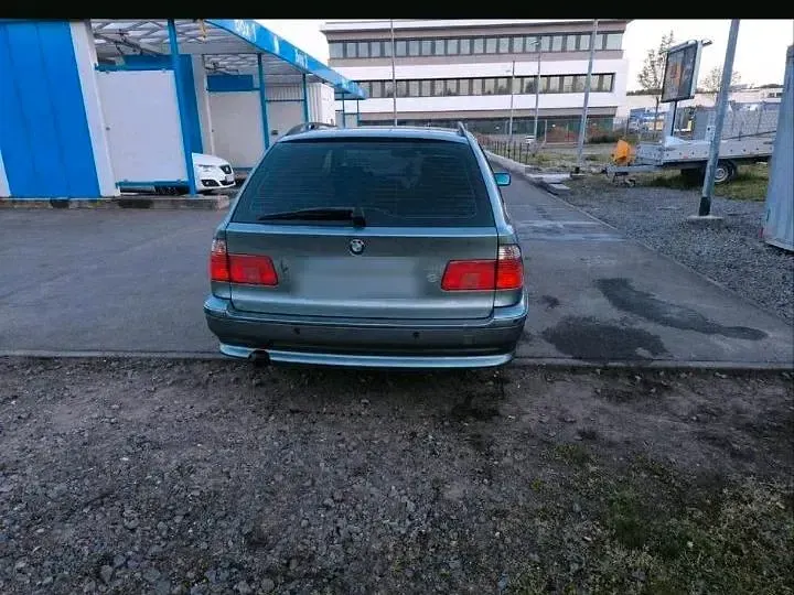 Gebraucht BMW 520 Basis 170 PS (125 kW) 2002 Grün Kombi