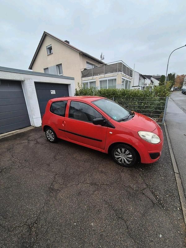 Gebraucht Renault Twingo 58 PS (42 kW) 2010 Rot Kleinwagen